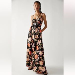 Floral Maxi Dress with Spaghetti Straps - Black Floral size medium